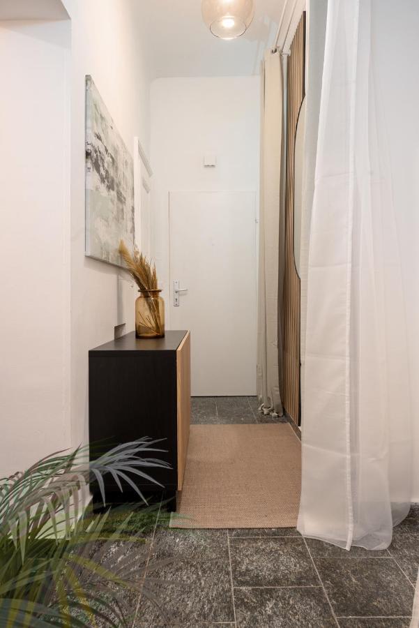 Designer Apartment, Central, Next To Danube Vienna Exterior photo